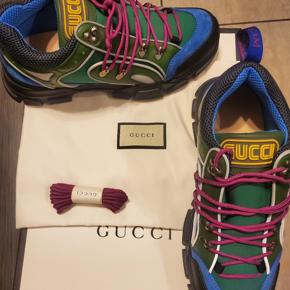 💯 Authentic GUCCI  SIZE 10 COLOR BLUE ,GREEN